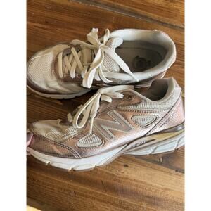 New Balance 990v4 Gold KJ9902KG Size 5.5 EUC Lifestyle Running ENCAP Classic